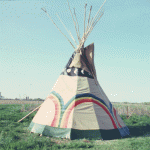 rainbow-tipi